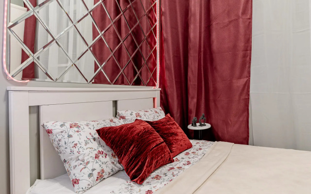 Апартаменты Жуковского 1/2/10с2 (209)