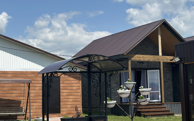 Private house Gostevoy Domik