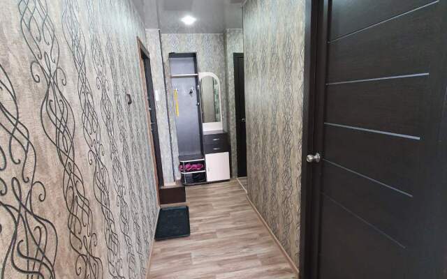 Na ulitse Obrucheva 6a Apartments
