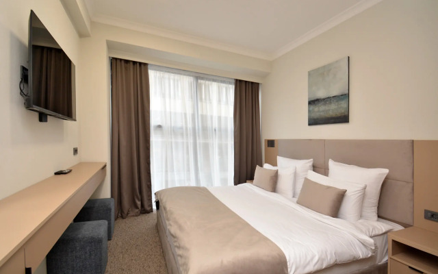 Отель BM Avenue Hotel