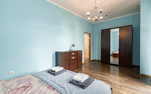Dizaynerskie I Sovremennye V Tsentre Apartments