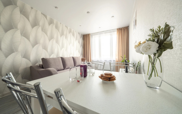 Апартаменты Комфортные двухкомнатные возле ТРЦ Планета 1