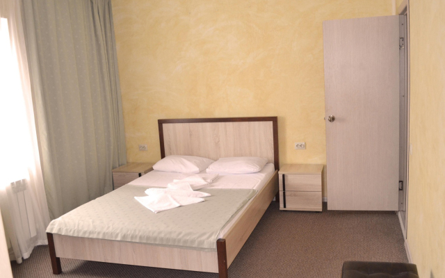 StandArt Guest House