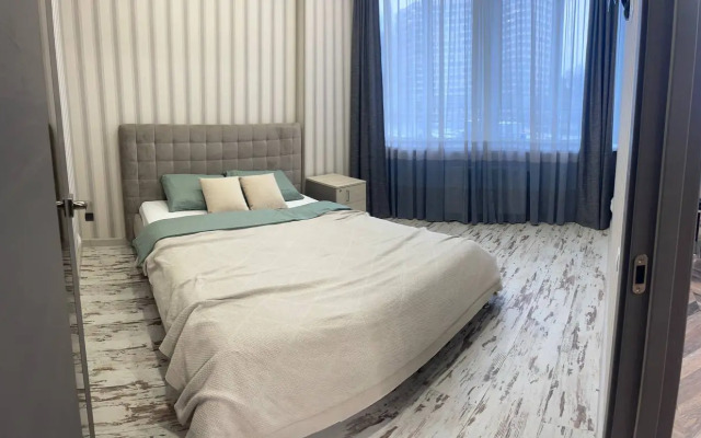 Квартира Отличная светлая квартира с большими окнами в парк