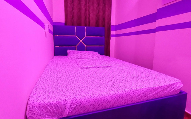 Benitah Capsule Family Rooms and Partitions Hostel