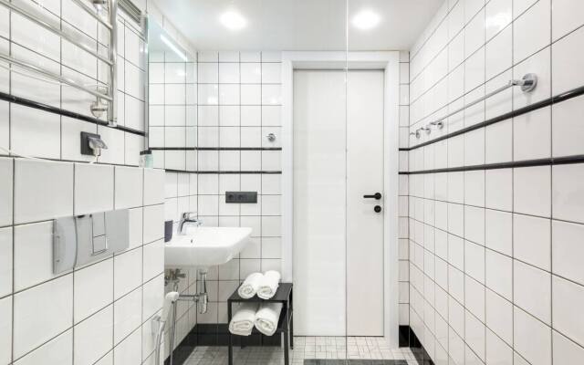 Apartment F12