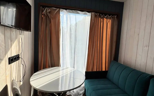 Гостевой дом Гостевые дома Family и Studio на Берегу Ладоги