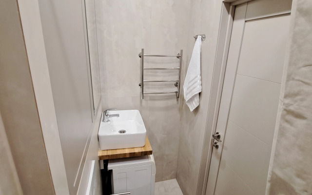 Sova U Metro Gorny Institut 1 Flat