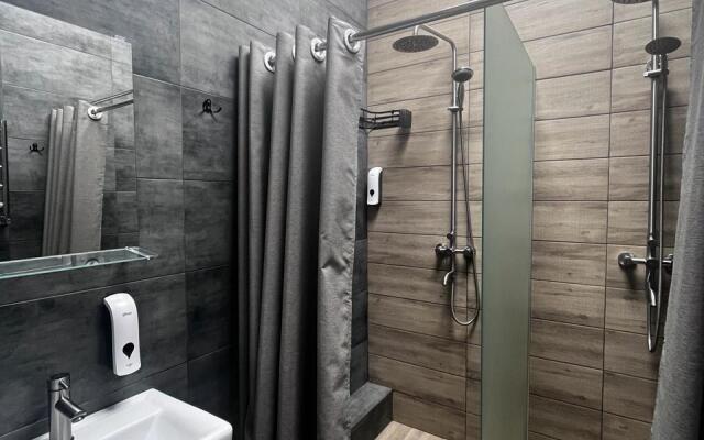 D LOFT Hotel Hostel