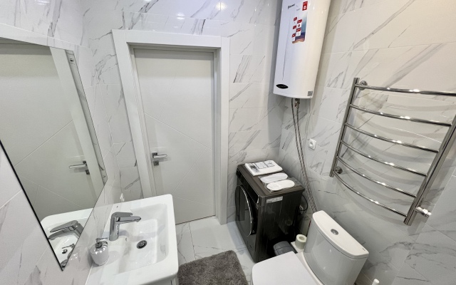 Nasutki38 Lyuks v Tsentre s vidom Apartments
