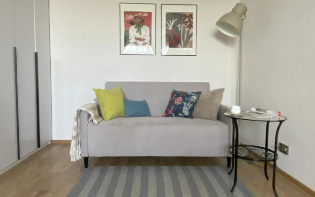 S Domashnim Uyutom I Komfortom Flat