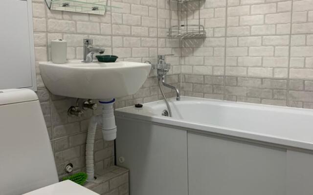 V Samom Tsentre Vozle Ploschadi Apartaments