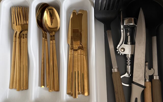 ShikaLad KMV Evro V Novom Dome Flat