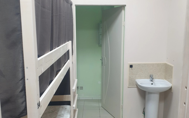 Ray Hostel