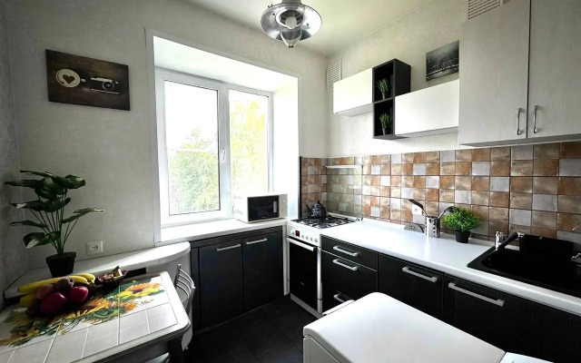Sovremennaya I Uyutnaya V Samom Tsentre Yaroslavlya Flat