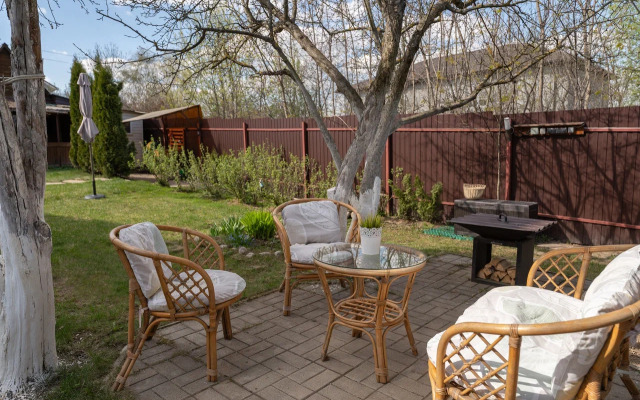 Semeynaya Dacha Villa