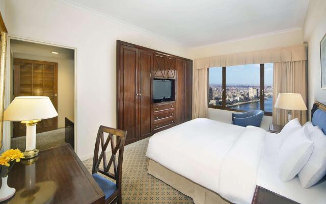 Отель Cairo World Trade Center Hotel & Residences