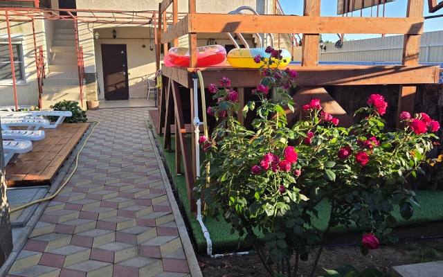 Гостиница на Морской