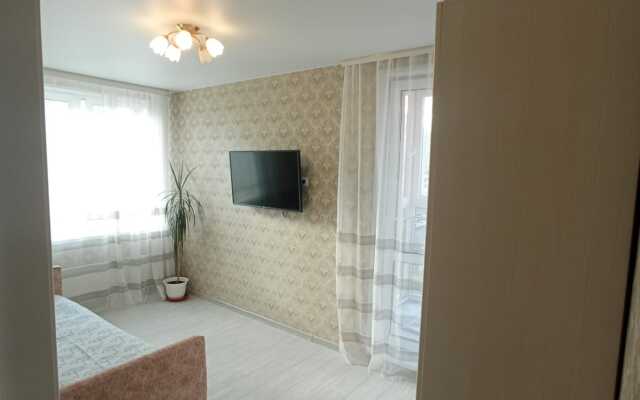 Yarkiy Apartment