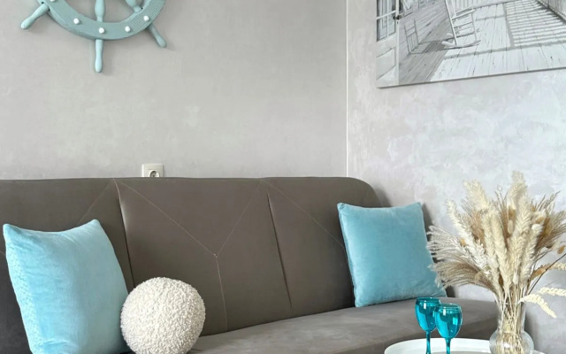 S Vidom Na Kurshskuiu Kosu Flat