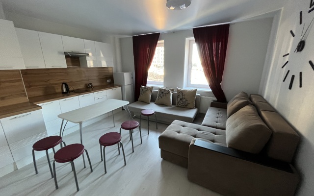 Трех Комнатная Квартира Рядом с Лесом