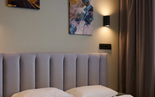 1131 Leninskiy 158 Apartment