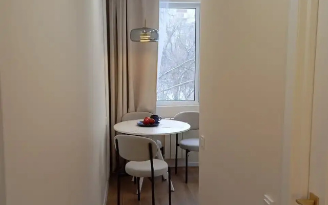 Na Kvartale U Metro Flat