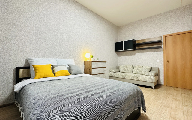 Ujutnaja Evro-dvuhkomnatnaja na 25 jetazhe Flat