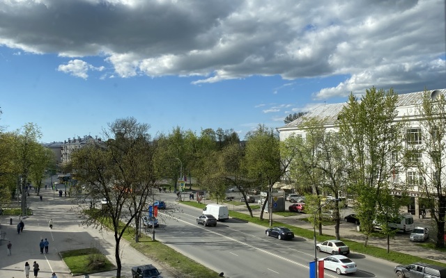 V Samom Tsentre Flat