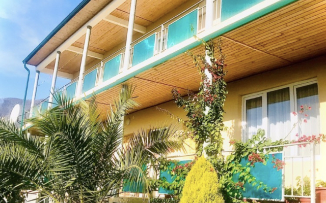 Bugenvilliya Guest House
