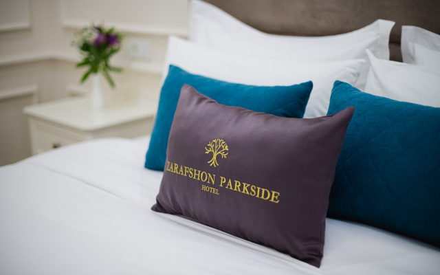 Отель Zarafshon Parkside Hotel