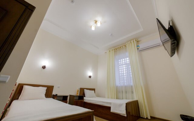 Hotel Caravan Hotel
