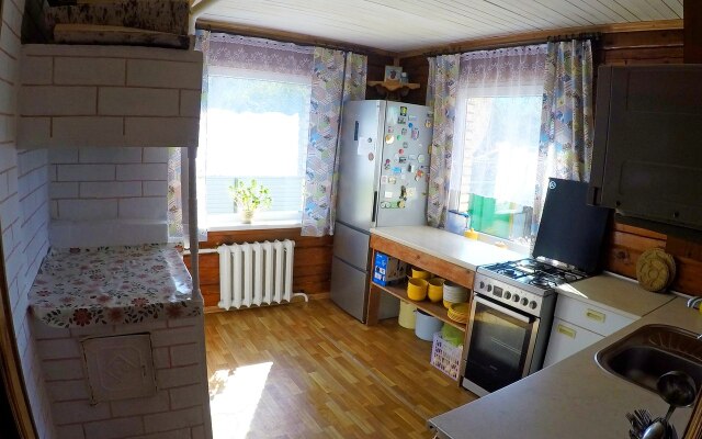 Ryizhaya Sova Guest House