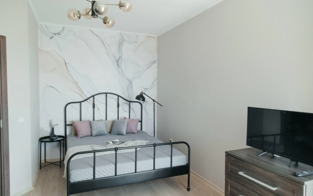 Квартира на Верности 17