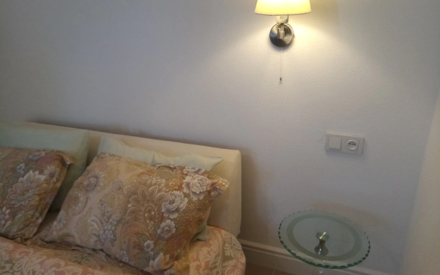 YaltaVoyage Apartments 4