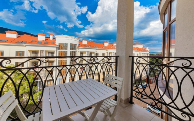 Izumrudny Gorod-1 Apartments