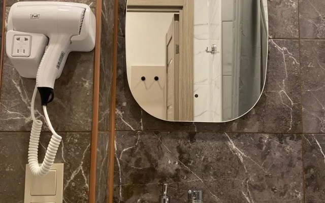 Samotsvet V Tsentre Na Sadovoy Apartments