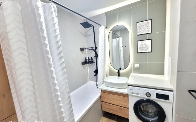 Premium 2-kh komnatnaya kvartira s vidom na gory Apartments