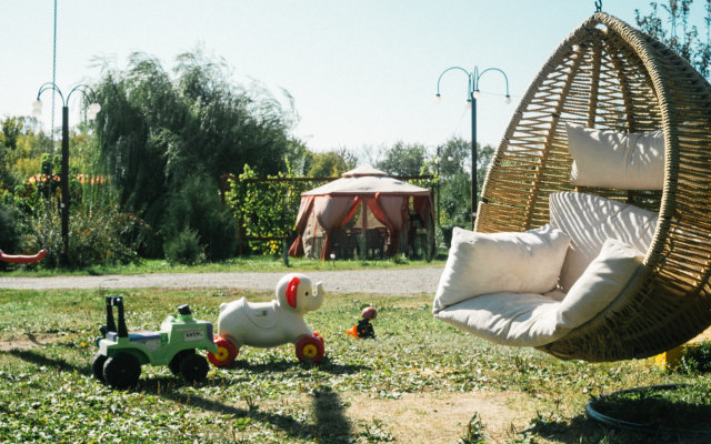 Green Roof Hotel