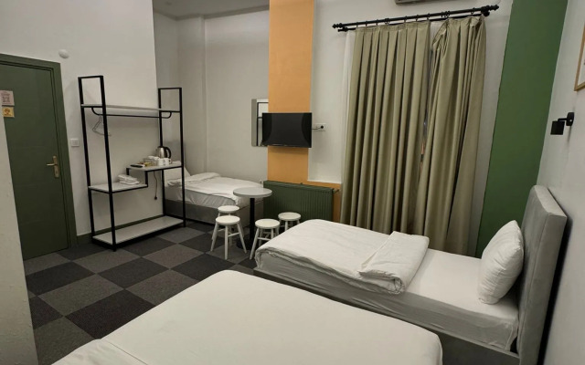 Grand Rafinn Hotel