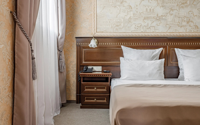 Praga Hotel