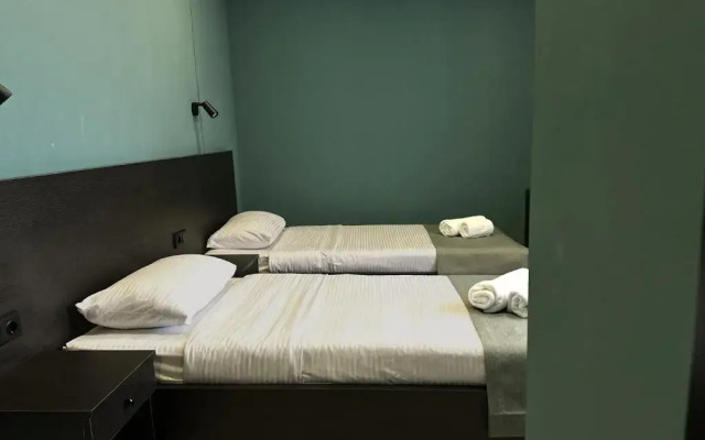 Route Hotel
