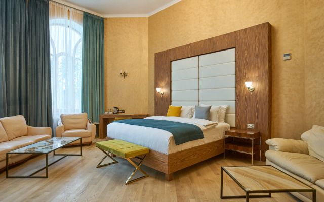 Отель Malakhovka Palace