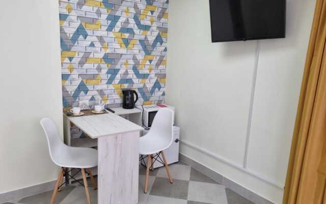 Diplomat Na Molodezhnoy Hotel