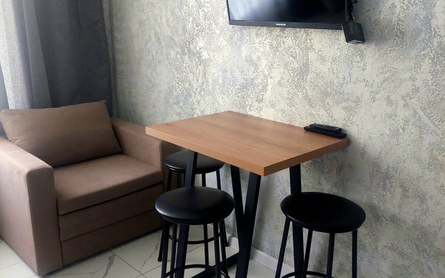 Stilnaya studiya v Monblan Flat