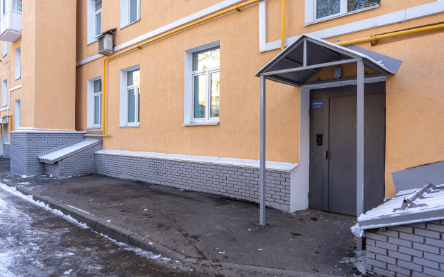 Ryadom S Chkalovskoy Lestnitsey Apartments