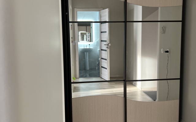 V Tsentre Lomonosova 167 Flat