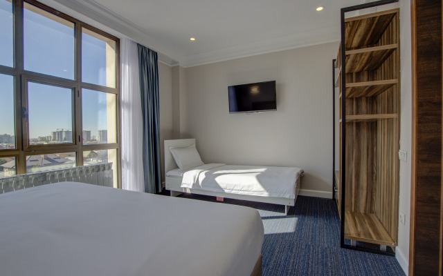 Resident Hotel