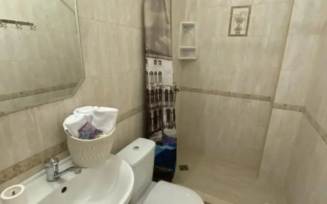 RosaHome Loo Guest house