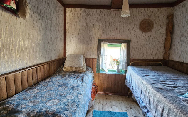 Irinin Private House